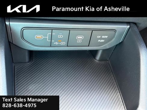 New 2025 Kia K4 LXS image 23