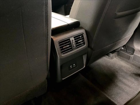 Certified 2023 Nissan Rogue SV AWD/4WD image 28