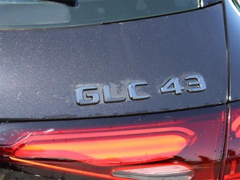 New 2025 Mercedes-Benz GLC 43 AMG 4MATIC image 9
