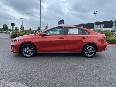 Certified 2024 Kia Forte LXS FWD image 4