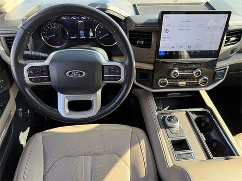 Used 2024 Ford Expedition Max Limited image 13