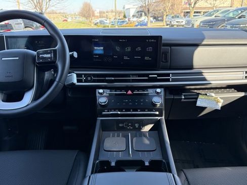 Used 2025 Hyundai Santa Fe SEL image 28