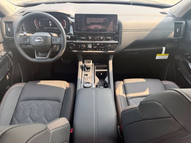 New 2026 Nissan Pathfinder Platinum AWD/4WD image 26