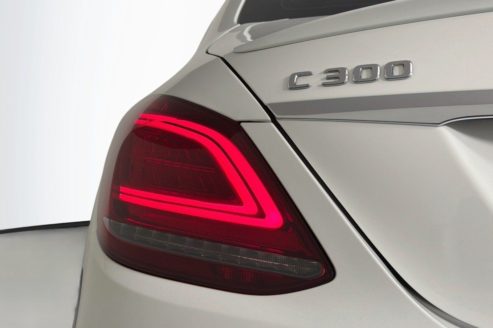 Used 2020 Mercedes-Benz C 300 Sedan image 18