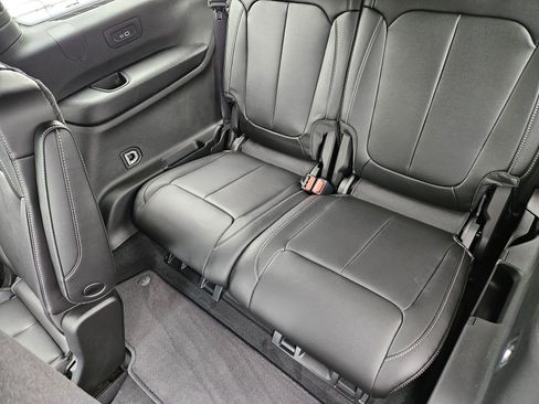 New 2025 Jeep Grand Cherokee L Limited image 27