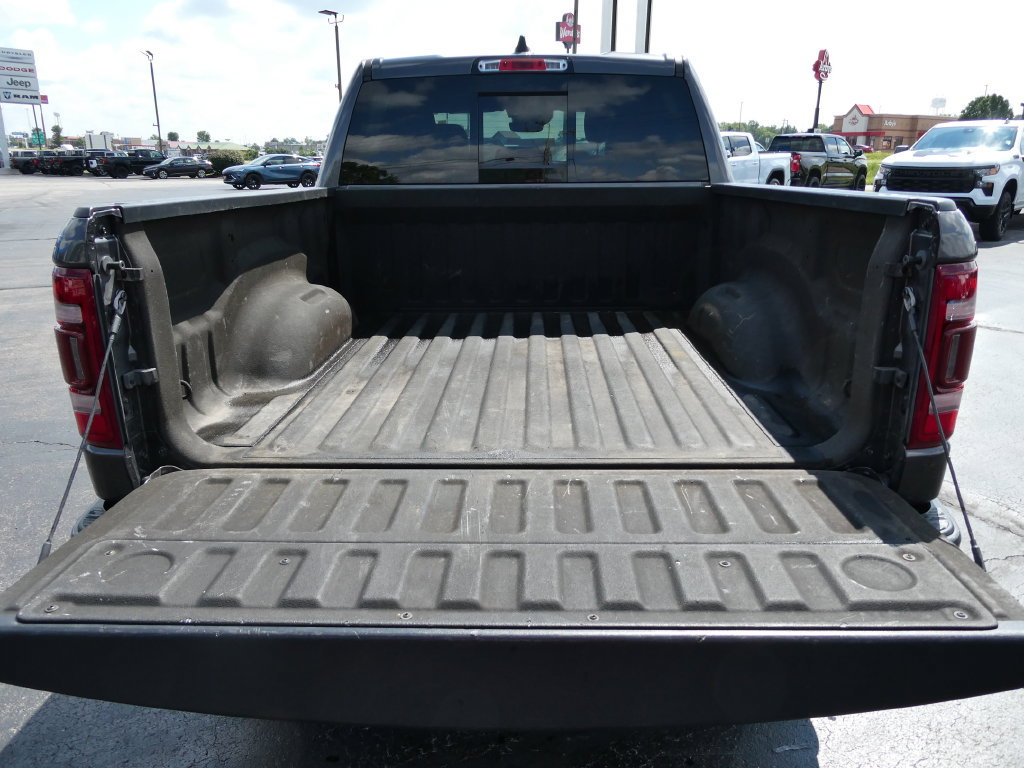 Used 2021 RAM 1500 Laramie w/ Sport Appearance Package AWD/4WD image 17