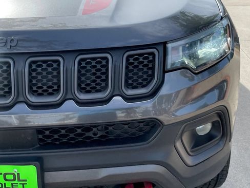 Used 2023 Jeep Compass Trailhawk AWD/4WD image 7