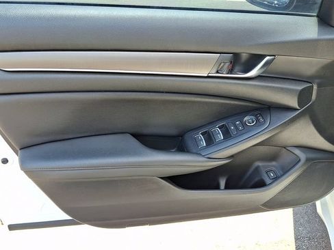 Used 2019 Honda Accord LX image 9