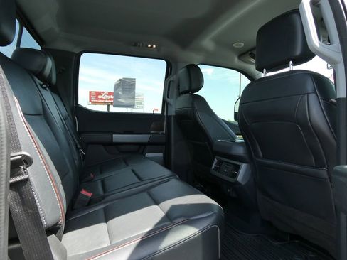 Used 2023 Ford F250 Lariat w/ Lariat Ultimate Package AWD/4WD image 16