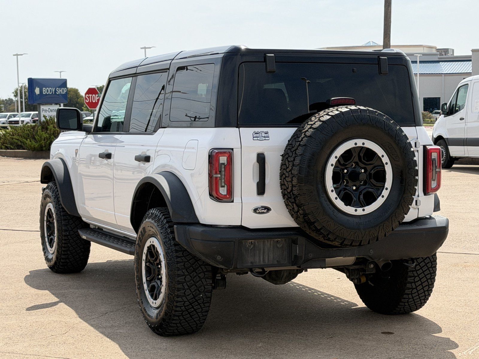 Used 2024 Ford Bronco Badlands AWD/4WD image 6