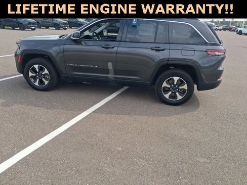 Used 2024 Jeep Grand Cherokee Limited 4xe image 29