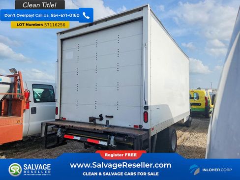 Used 2020 Chevrolet Express 4500 RWD image 4