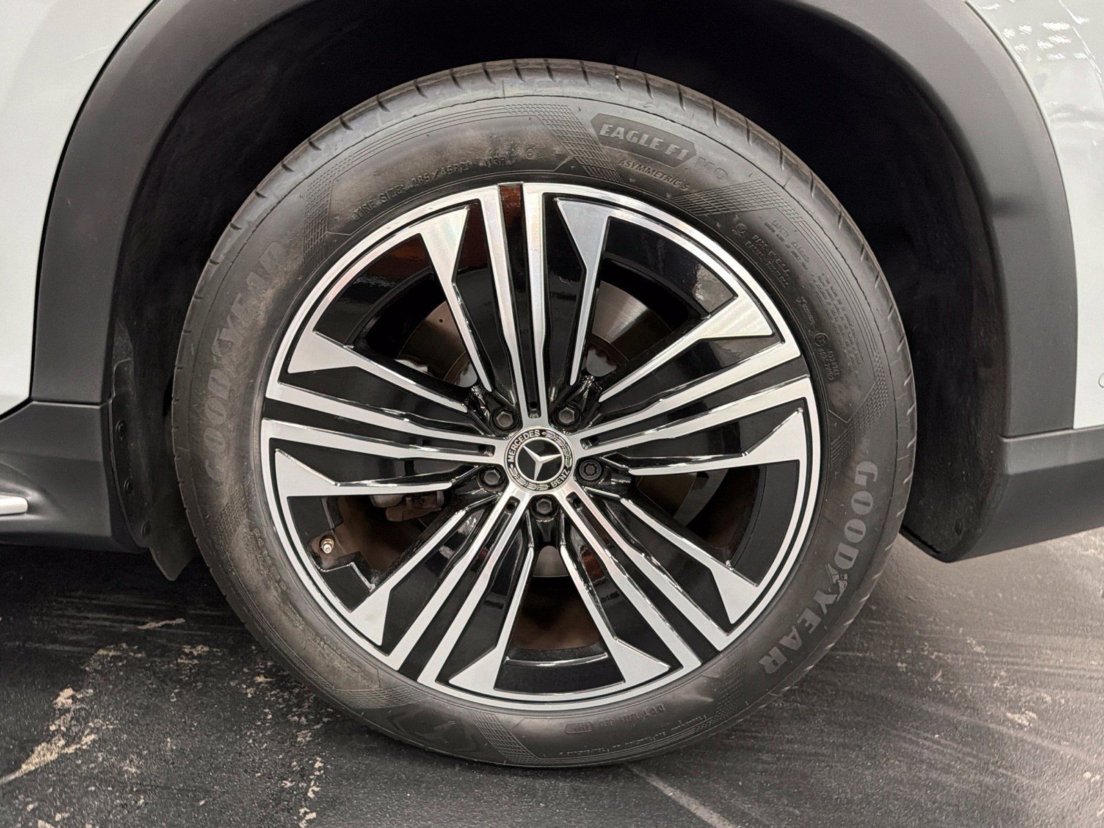 Certified 2024 Mercedes-Benz EQS 450+ 4MATIC SUV image 18