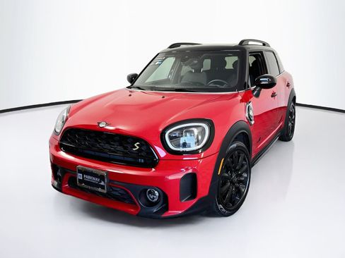 Used 2023 MINI Cooper Countryman SE w/ Storage Package AWD/4WD image 3