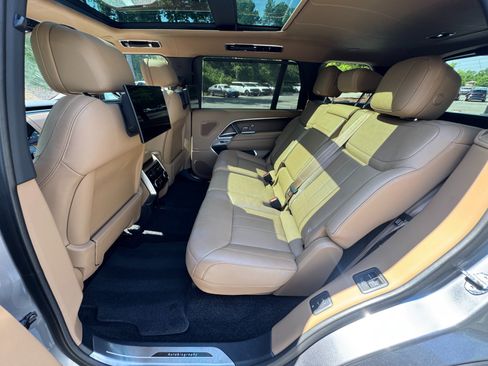 Used 2023 Land Rover Range Rover Long Wheelbase Autobiography AWD/4WD image 52