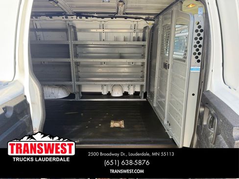 Used 2017 Chevrolet Express 3500 image 17