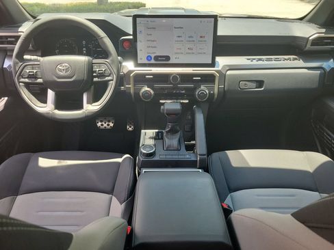 Used 2025 Toyota Tacoma TRD Sport RWD image 11