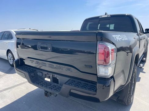 Used 2023 Toyota Tacoma TRD Off-Road w/ Technology Package image 4