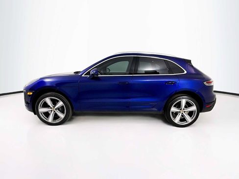 Certified 2026 Porsche Macan AWD/4WD image 2