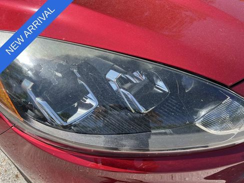 Used 2020 Ford Escape SEL image 10