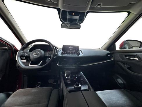 Used 2021 Nissan Rogue SV AWD/4WD image 13
