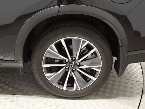 Certified 2026 INFINITI QX60 Luxe w/ Family Package AWD/4WD image 43