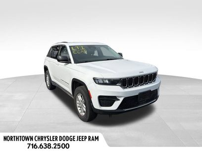 Used 2023 Jeep Grand Cherokee Laredo