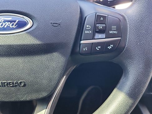 Used 2021 Ford Escape SE w/ SE Sport Appearance Package image 18