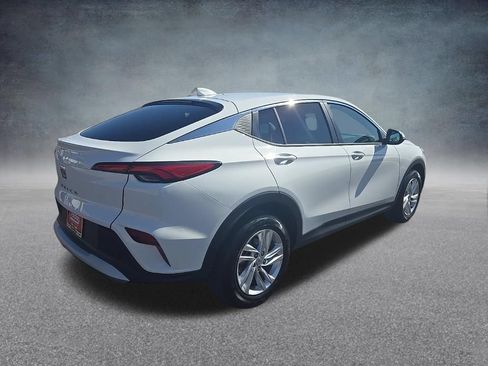 Certified 2026 Buick Envista Preferred FWD image 3