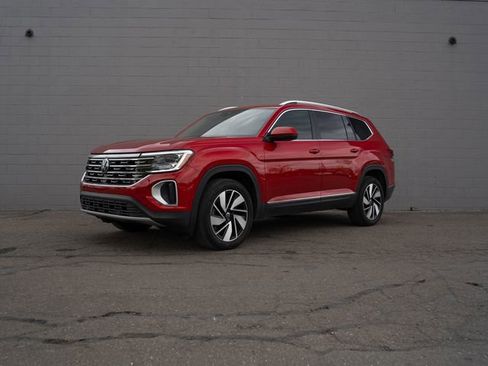 Used 2024 Volkswagen Atlas SEL AWD/4WD image 1