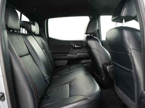 Used 2017 Toyota Tacoma TRD Pro AWD/4WD image 12