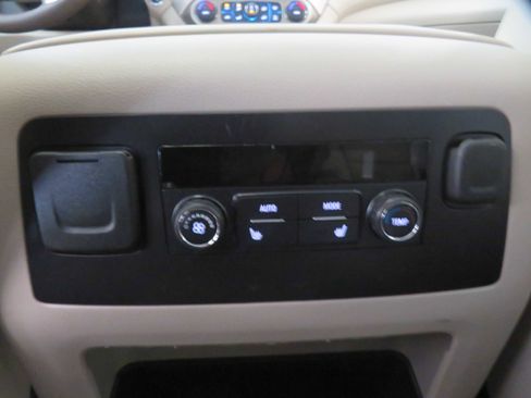 Used 2017 GMC Yukon Denali w/ Enhanced Security Package image 56