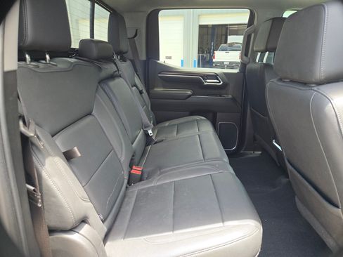 Used 2022 GMC Sierra 1500 SLT AWD/4WD image 21