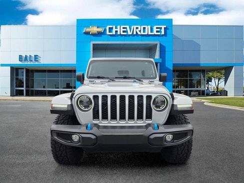 Used 2023 Jeep Wrangler Unlimited Rubicon 4xe w/ Cold Weather Group AWD/4WD image 8