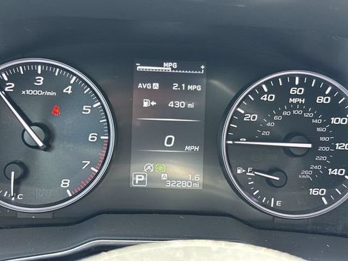 Used 2024 Subaru Outback Limited AWD/4WD image 12