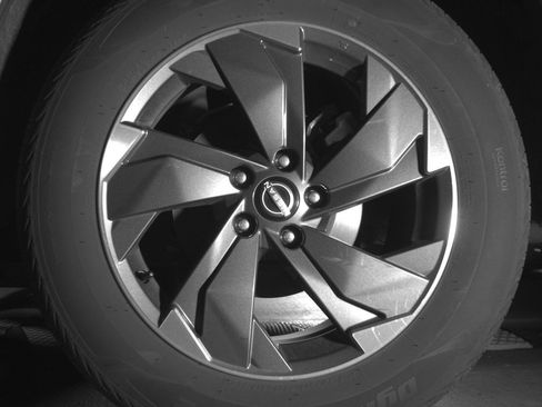 Used 2025 Nissan Rogue SV image 14