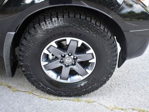 Used 2014 Nissan Frontier PRO-4X w/ Pro-4x Luxury Package AWD/4WD image 30