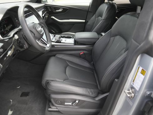 Certified 2025 Audi Q8 Prestige w/ Prestige Package image 9