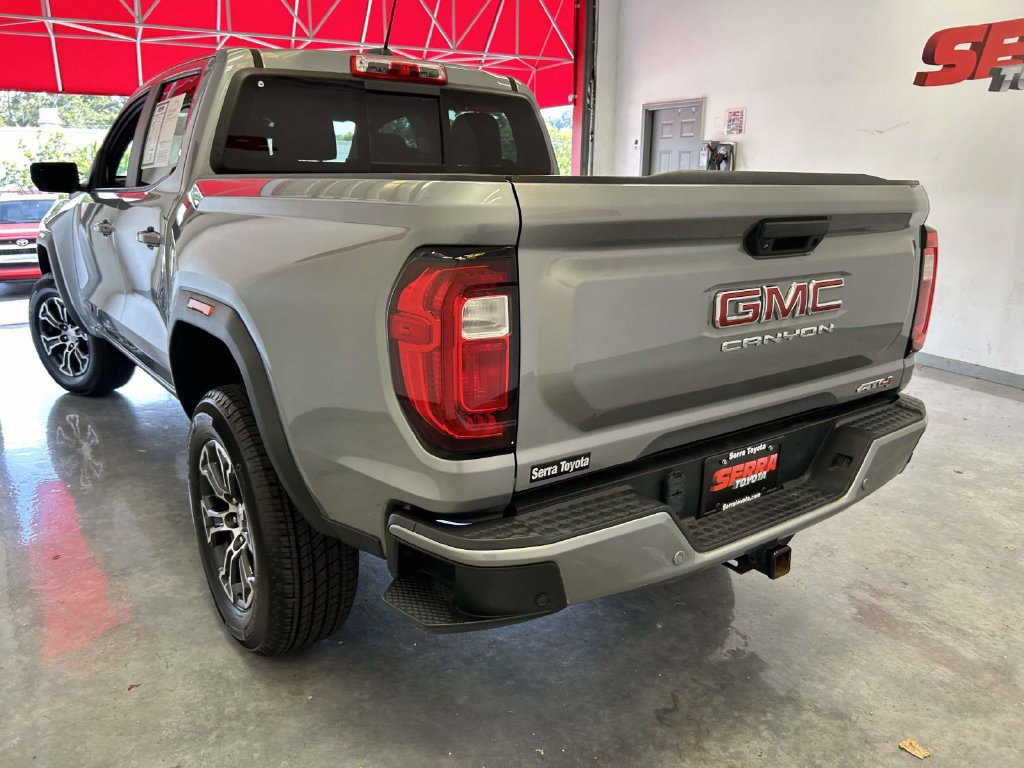 Used 2023 GMC Canyon AT4 w/ AT4 Premium Package AWD/4WD image 5