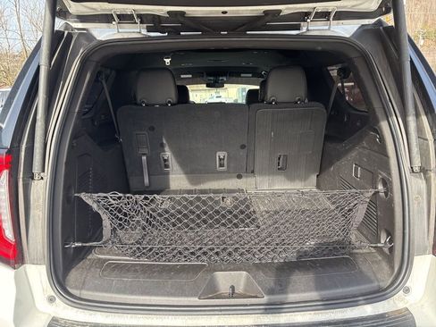 Used 2021 GMC Yukon XL SLT image 14