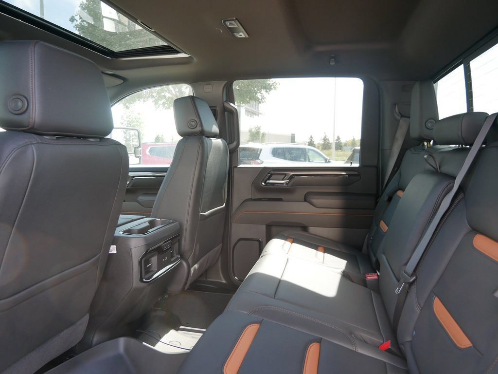 New 2026 GMC Sierra 3500 AT4 w/ AT4 Premium Plus Package AWD/4WD image 7
