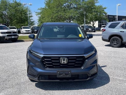 Certified 2025 Honda CR-V LX image 2