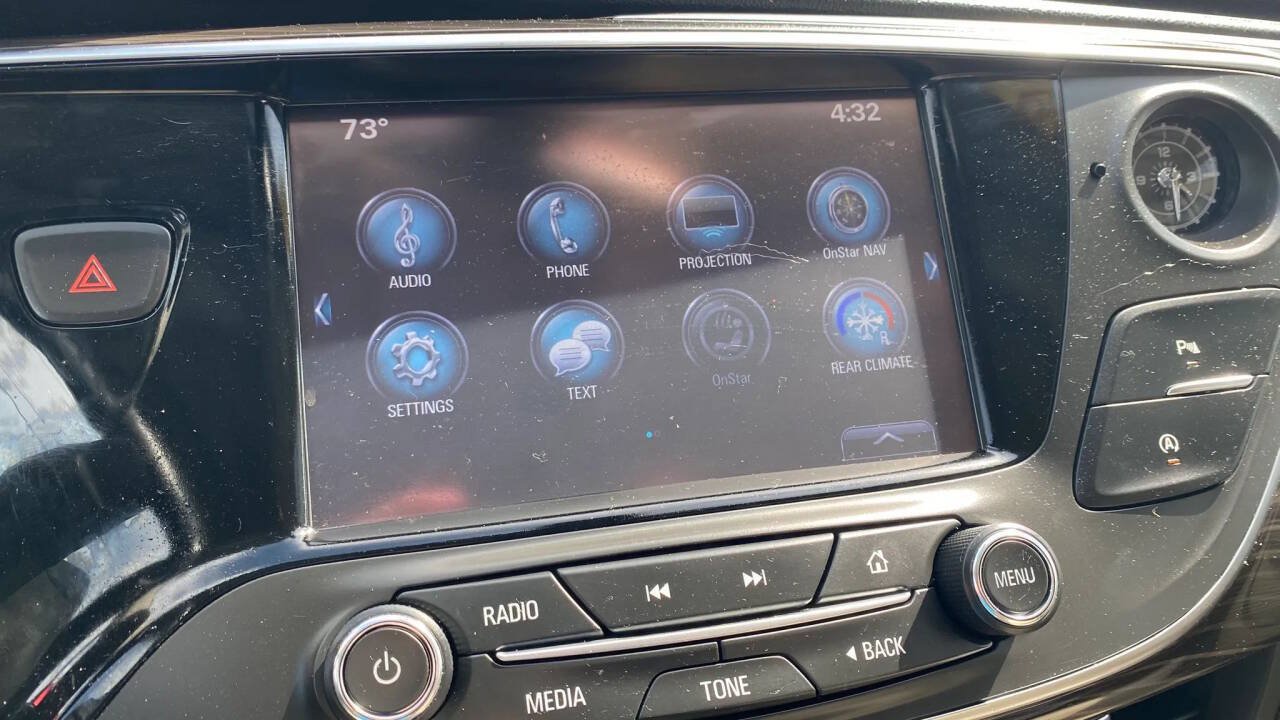 Used 2019 Buick Envision Essence AWD/4WD image 17