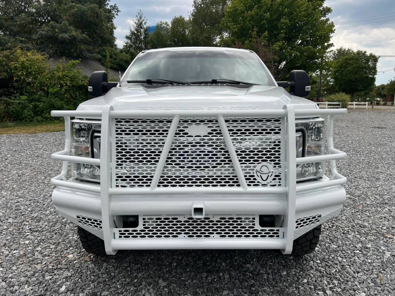 Used 2022 Ford F250 XLT w/ XLT Value Package AWD/4WD image 2
