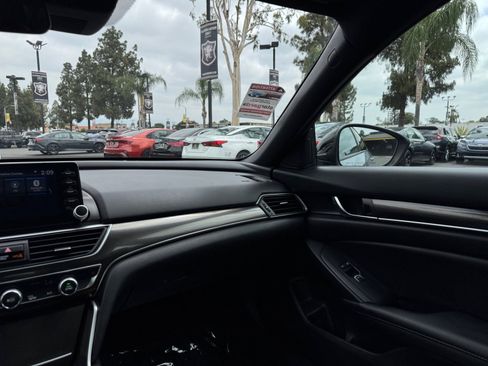 Used 2022 Honda Accord Sport image 17