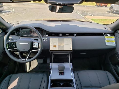 New 2026 Land Rover Range Rover Evoque S image 13