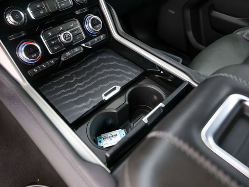 Used 2021 GMC Yukon Denali image 23