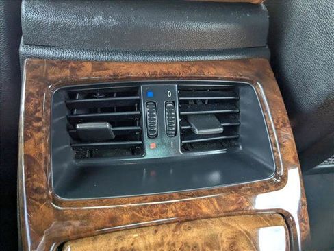 Used 2008 BMW 335i Convertible image 16