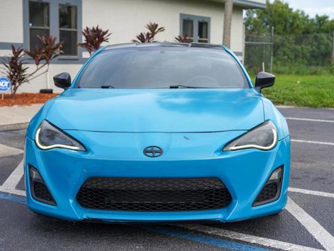 Used 2013 Scion FR-S RWD image 2