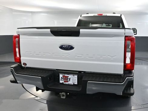 Used 2024 Ford F350 XLT w/ FX4 Off-Road Package image 7